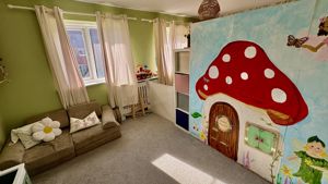 Photo 8- click for photo gallery